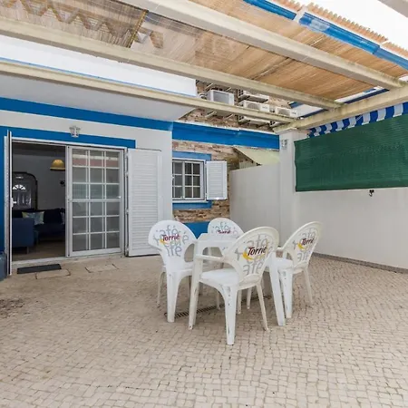 4 Bedroom Wi-fi And Shared Pool By Algarvemanta Manta Rota