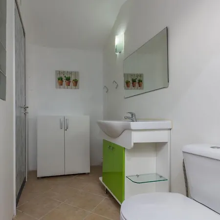 بيت للعطل 4 Bedroom Wi-fi And Shared Pool By Algarvemanta *
