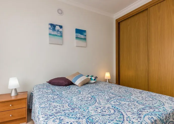 4 Bedroom Wi-fi And Shared Pool By Algarvemanta Nyaraló Manta Rota
